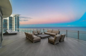 Six-bedroom Oceanfront Penthouse With Lavish Design